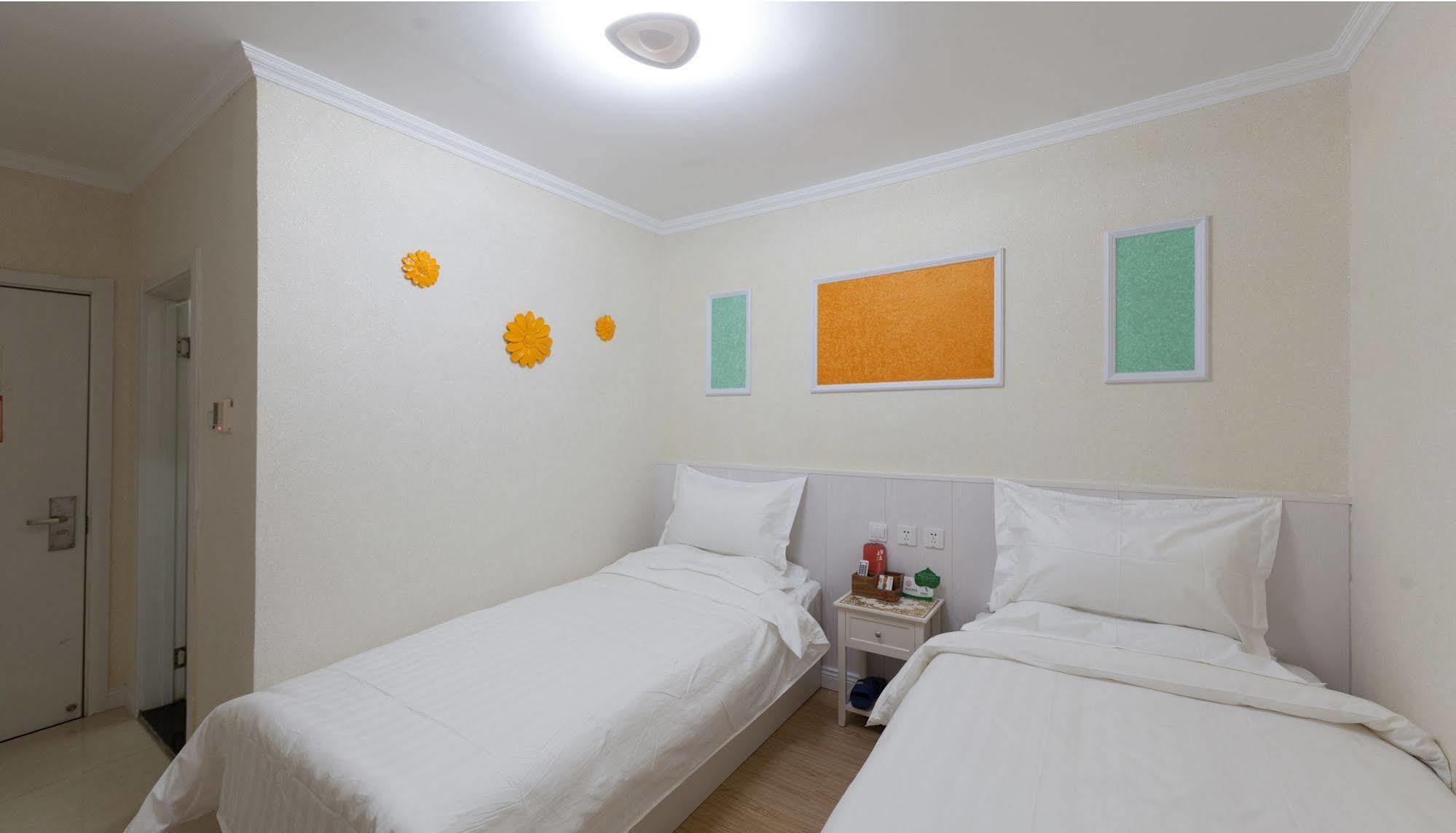 Peking Uni Youth Hostel Zewnętrze zdjęcie